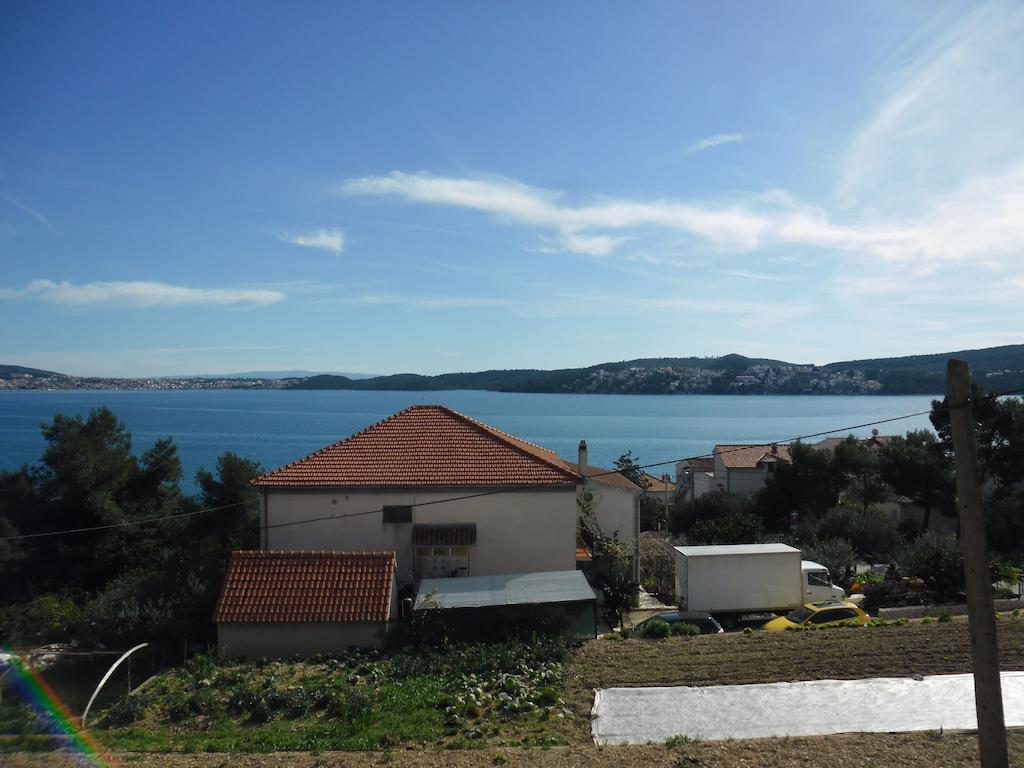 Rooms And Apartments Kurtovic Donji Seget Esterno foto