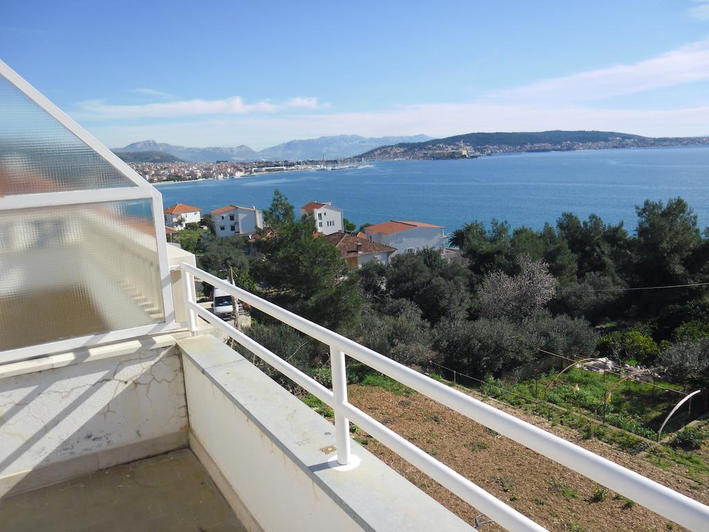 Rooms And Apartments Kurtovic Donji Seget Esterno foto