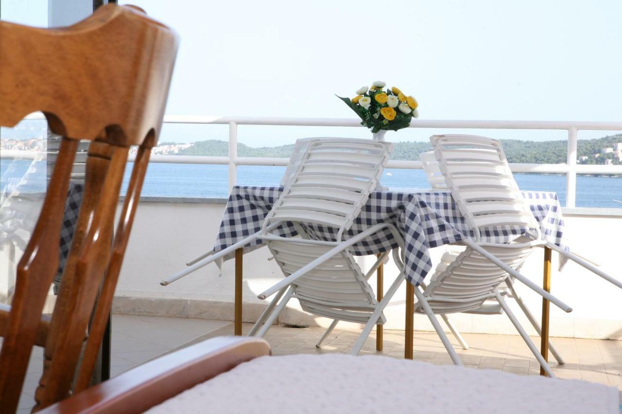 Rooms And Apartments Kurtovic Donji Seget Esterno foto