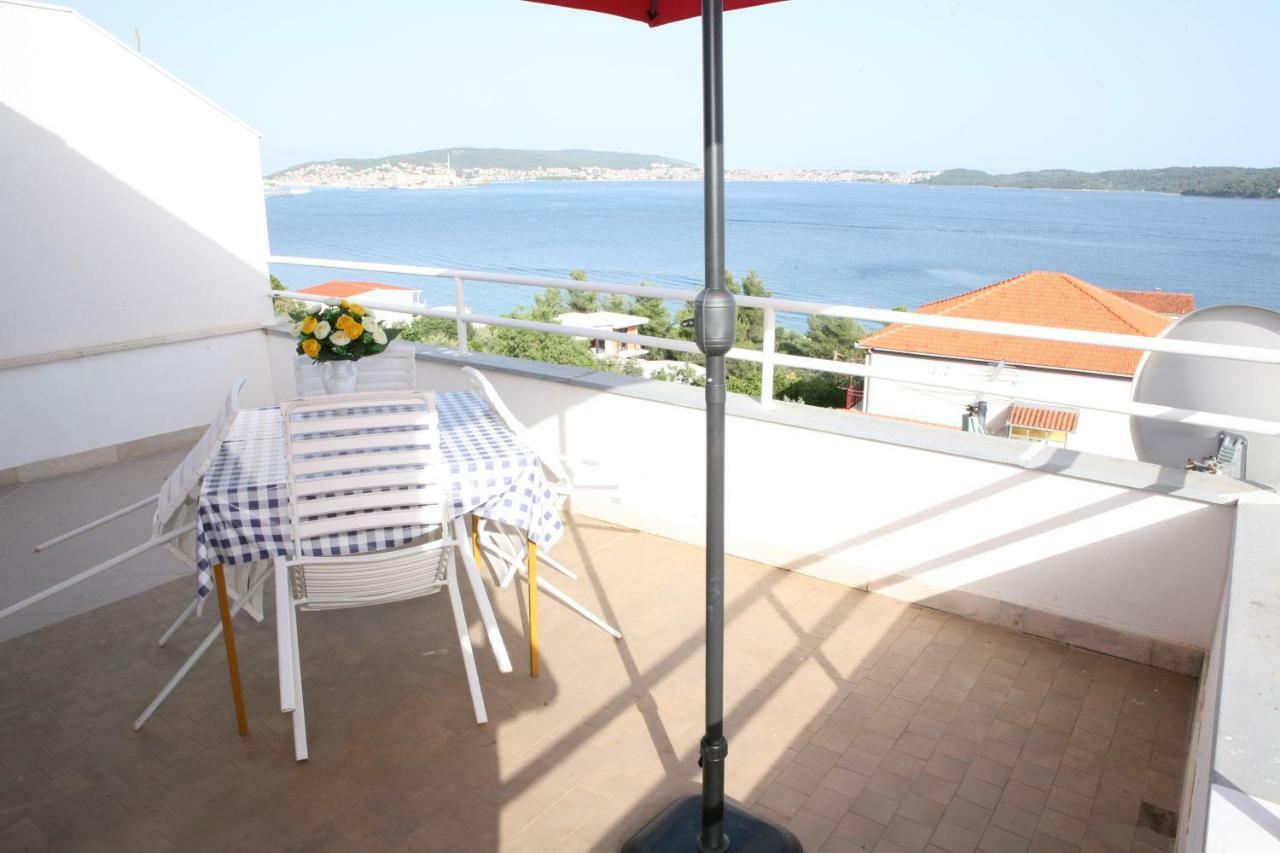 Rooms And Apartments Kurtovic Donji Seget Esterno foto