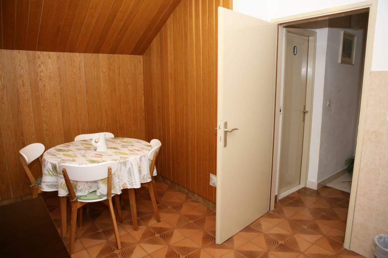Rooms And Apartments Kurtovic Donji Seget Esterno foto