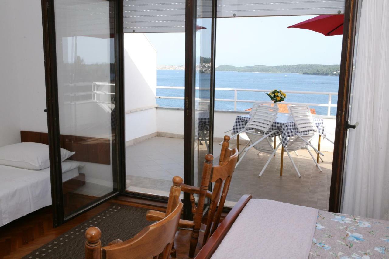 Rooms And Apartments Kurtovic Donji Seget Esterno foto